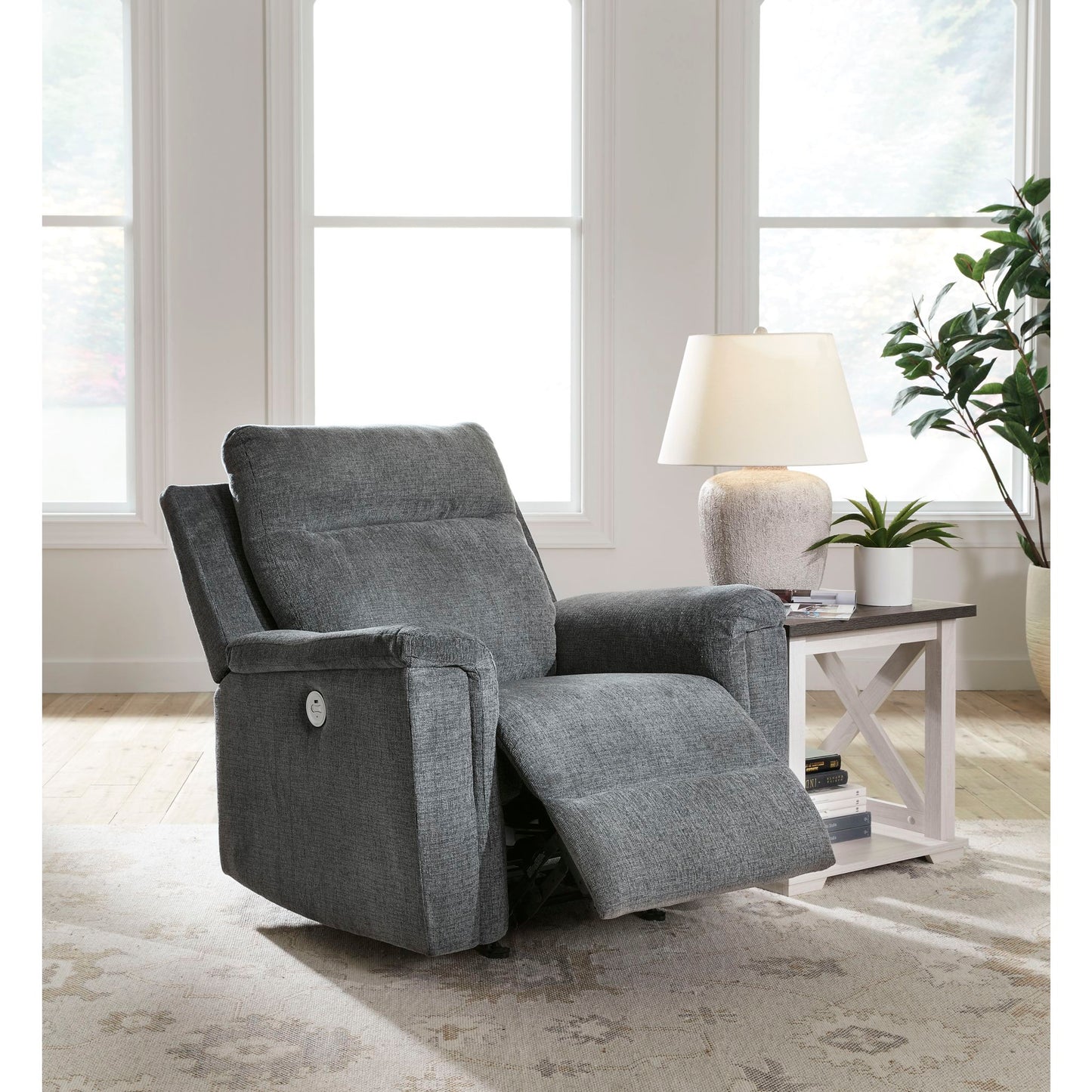 Barnsana Power Recliner