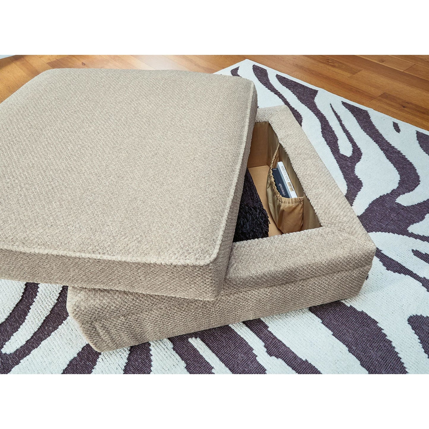 Calnita Storage Ottoman - Sisal