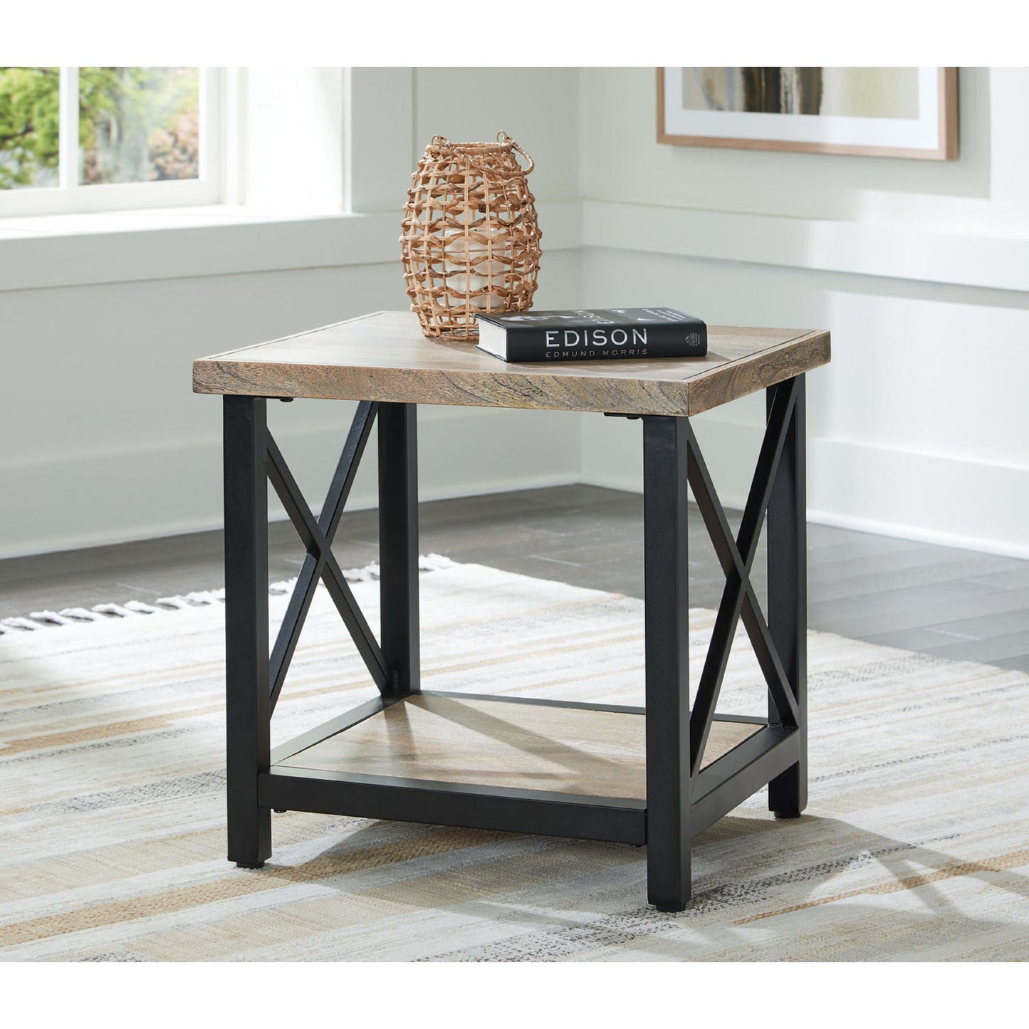 Bristenfort End Table - Brown/Black