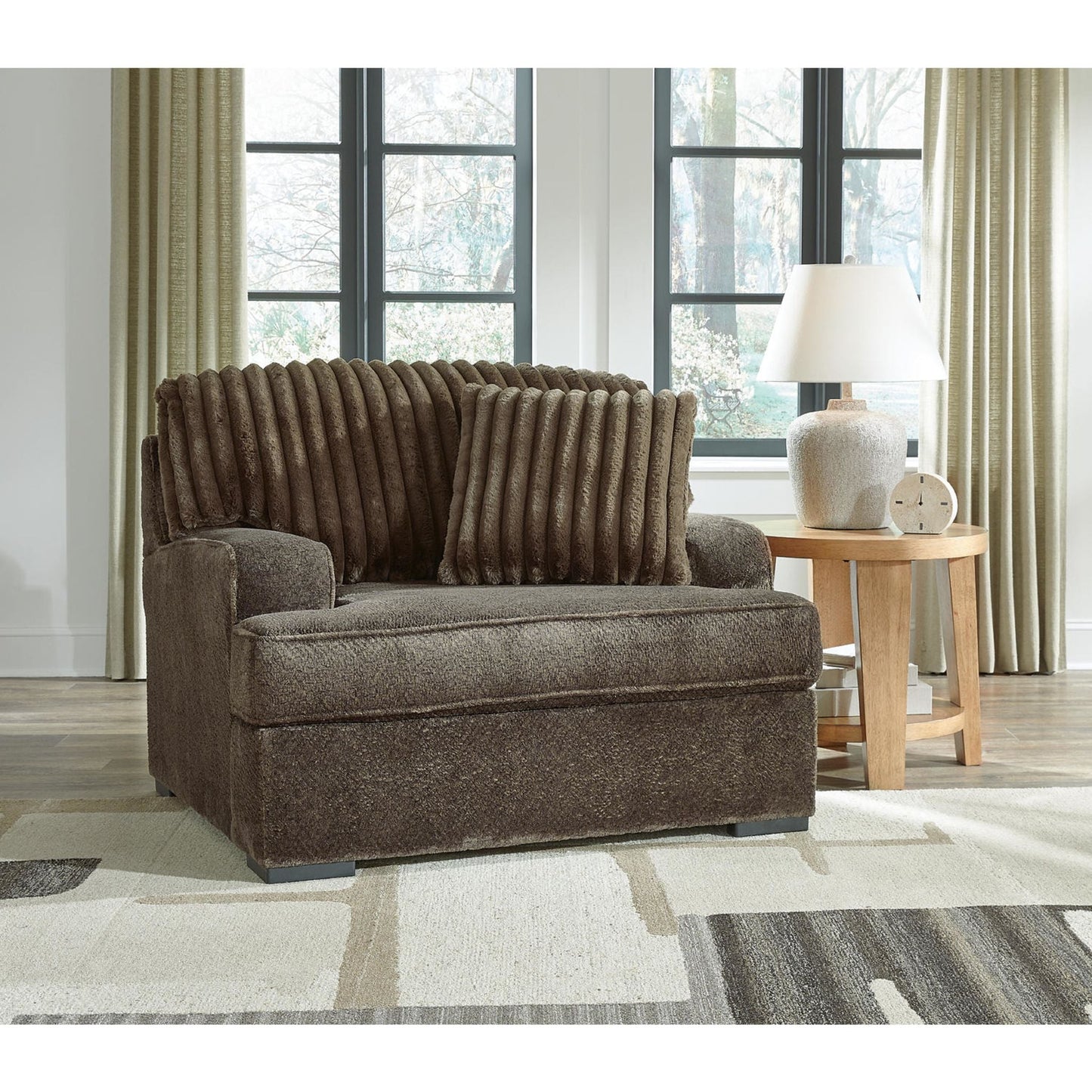 Aylesworth Oversized Chair - Chocolate