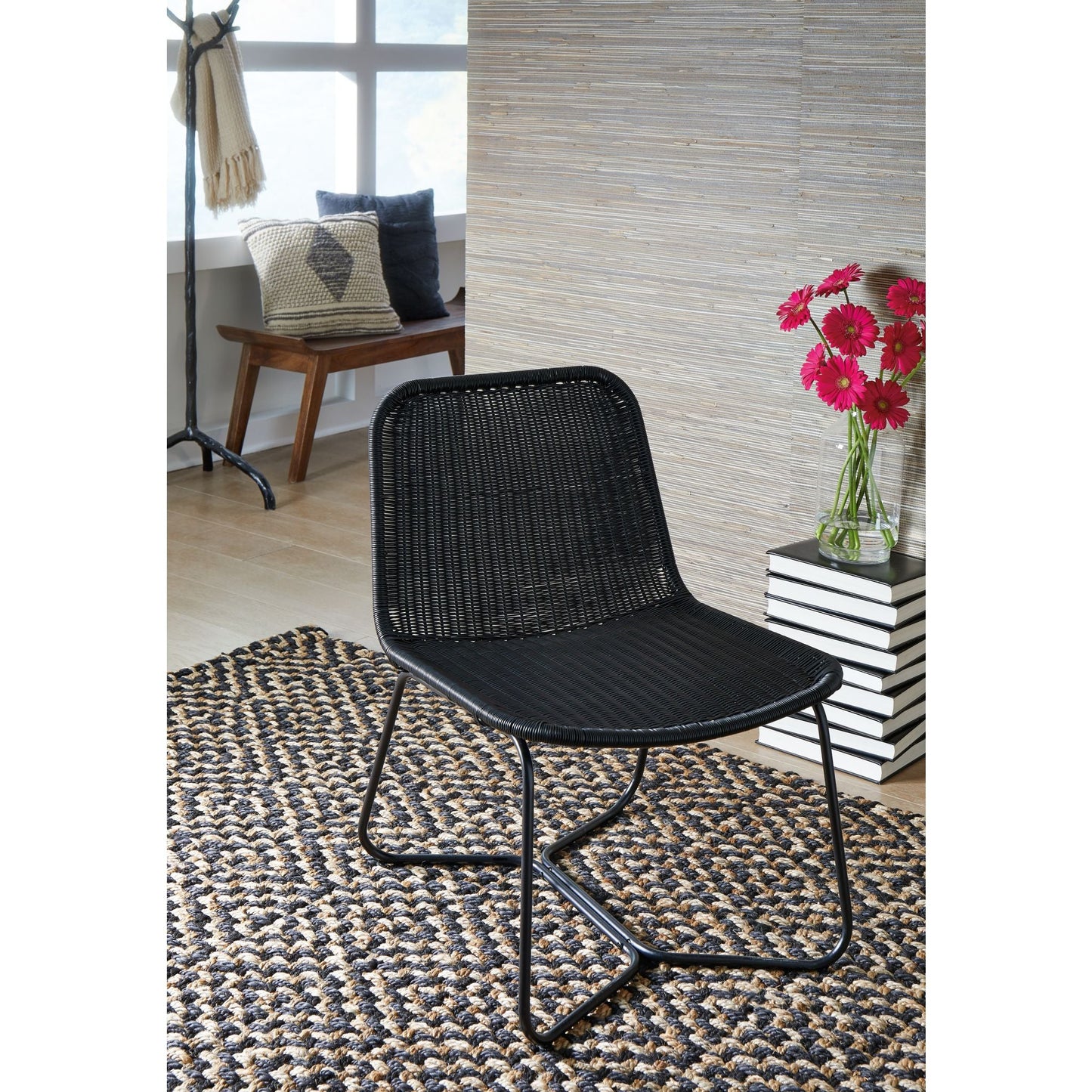 Daviston Accent Chair - Black