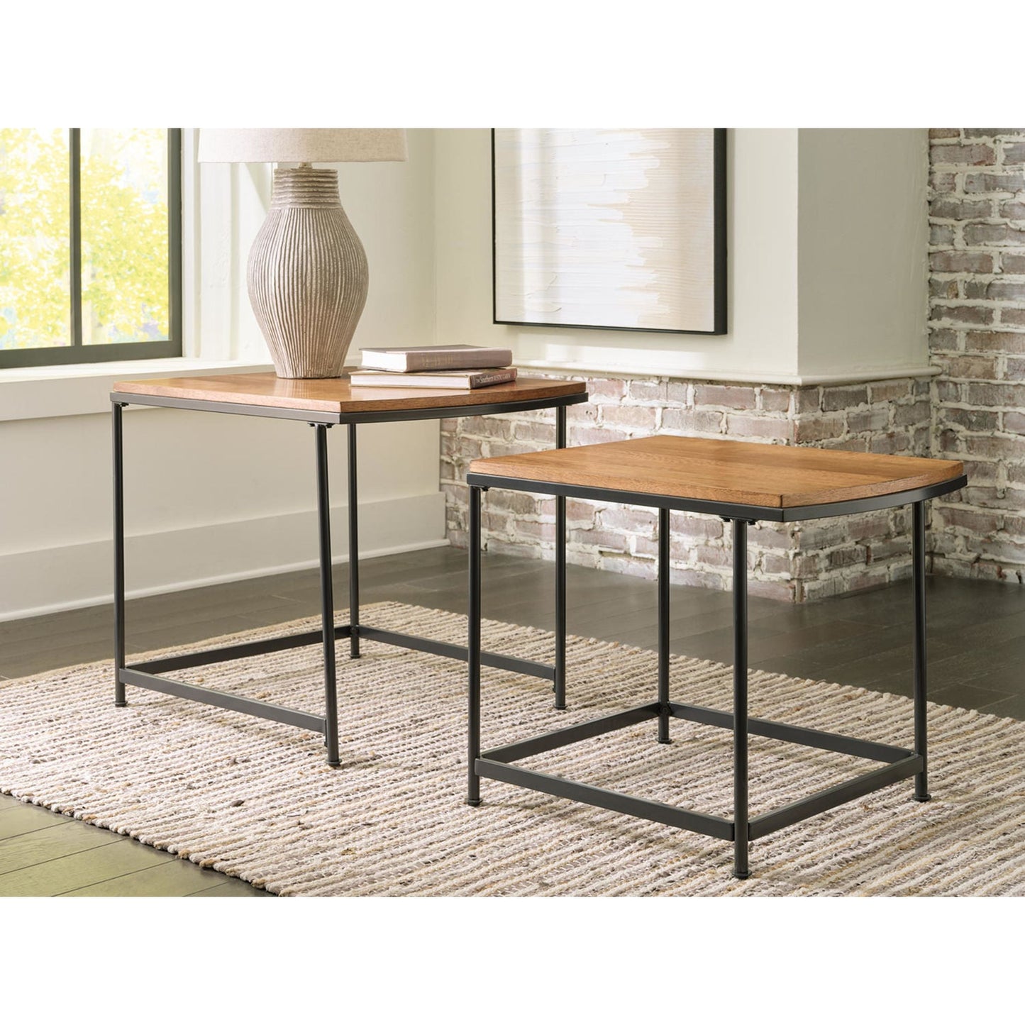 Drezmoore Nesting End Table (Set of 2) - Light Brown/Black