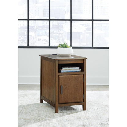 Devonsted Chairside Table - Brown