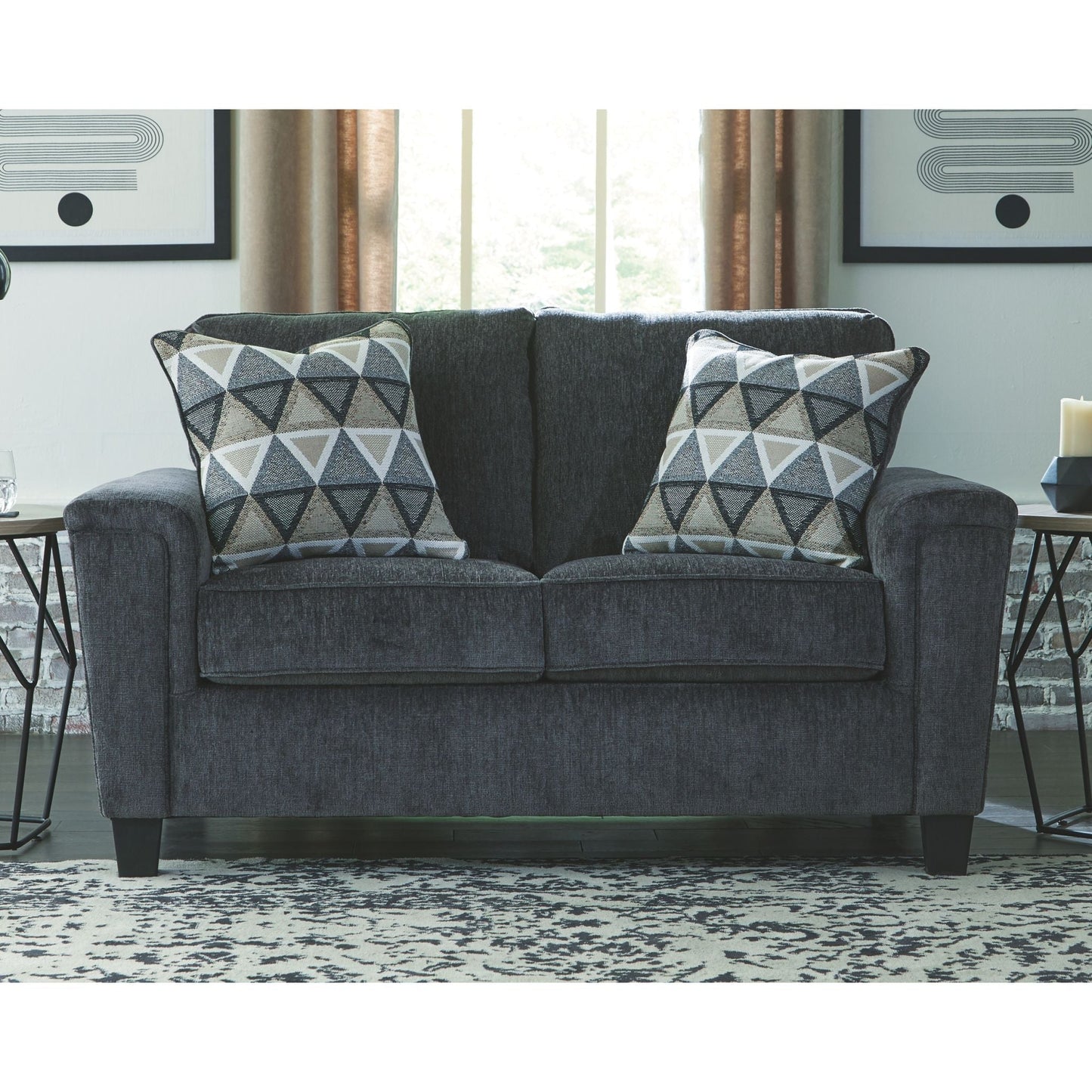 Abinger Loveseat